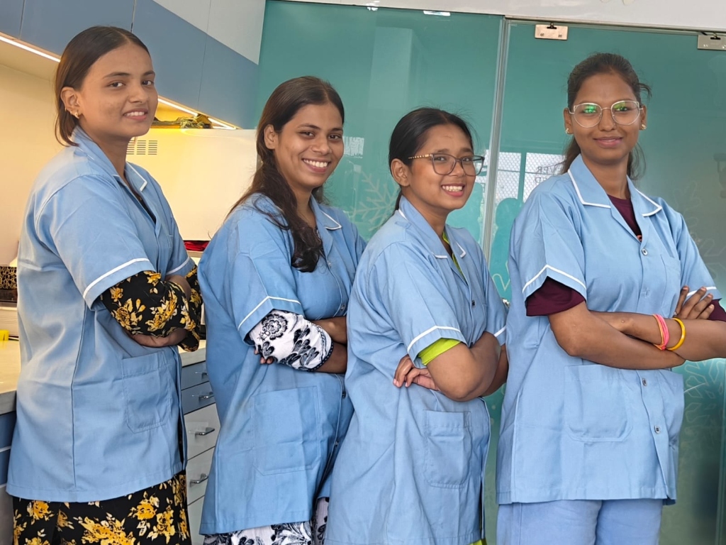 Dazzle Dental Care Clinical Assistants